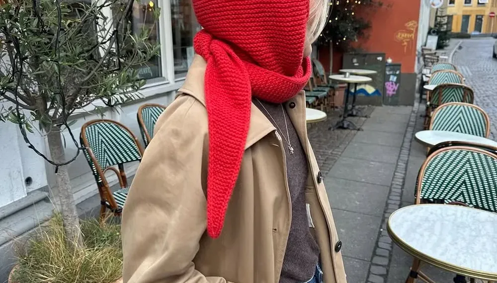 El accesorio de moda que no puede faltar en el look de invierno