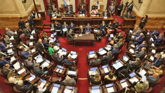 El Senado votó por unanimidad un aumento de jubilaciones y la extensión de la moratoria previsional