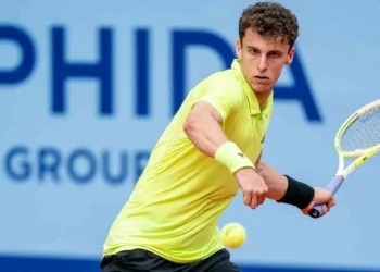 Triunfazo de Juan Manuel Cerúndolo ante Casper Ruud en los cuartos de final del ATP 250 de Gstaad