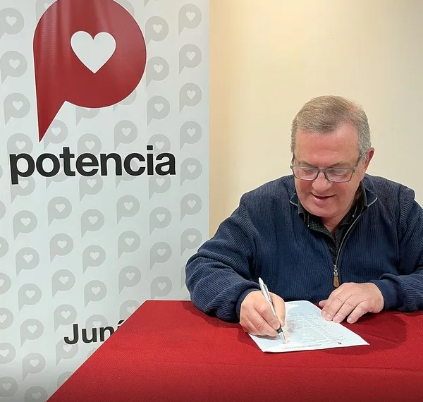 Ricardo de la Fuente lanzó su  candidatura a concejal por “Potencia”