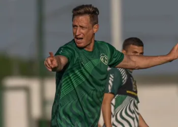 Todo encaminado para que Facundo Sava tenga su segundo ciclo en Sarmiento