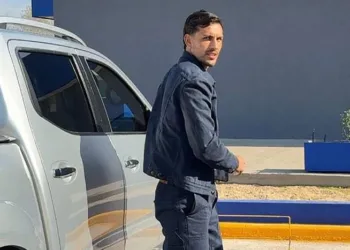 Paredes se realizó la revisión médica y hoy será presentado en Boca