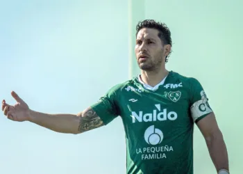 Sarmiento va por su primera victoria del torneo en Mendoza