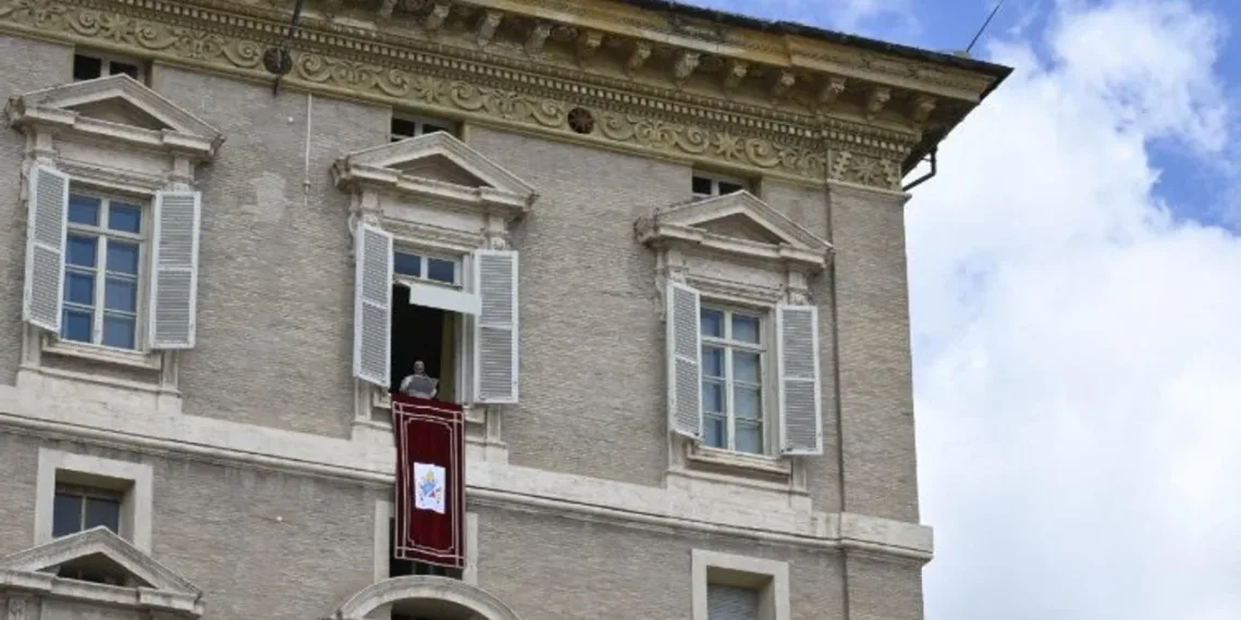 El papa León XIV pidió por la paz global