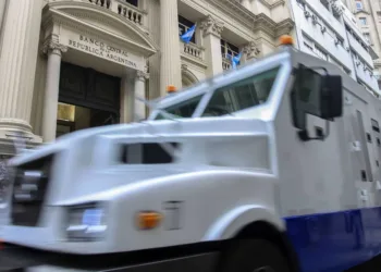 Las tasas de interés se dispararon con fuerza  y puede complicar la recuperación de la economía