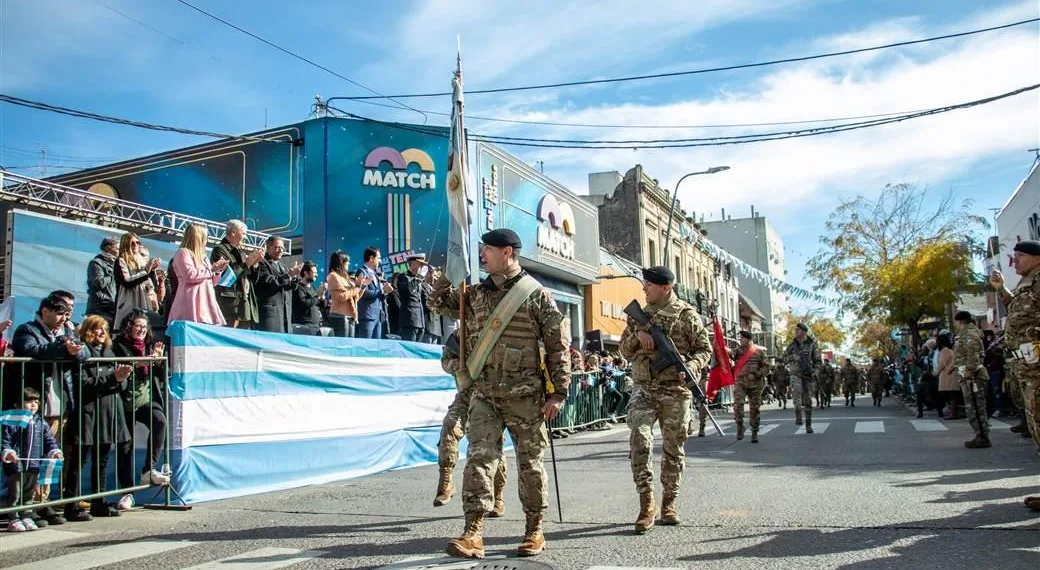Desfile del 9 de Julio en nuestra ciudad