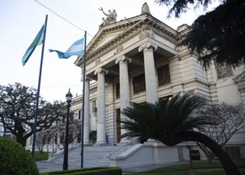 Cierre de listas: fuerte tensión en el peronismo y confirmaciones a cuentagotas en A-LLA y SBA