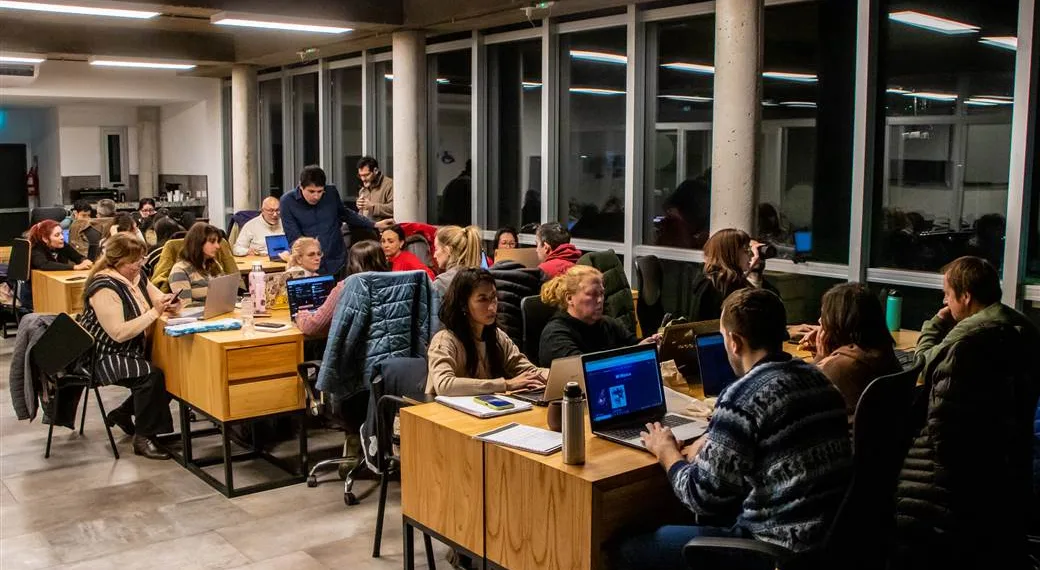 Continúan las capacitaciones a docentes sobre el uso pedagógico de la inteligencia artificial