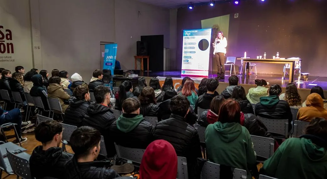 Continúan las capacitaciones a jóvenes para su inclusión en el mundo laboral