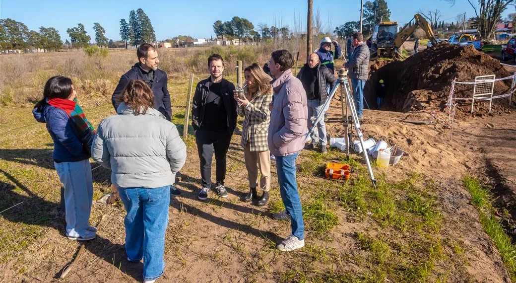 Se extiende la red de cloacas en el barrio Bicentenario