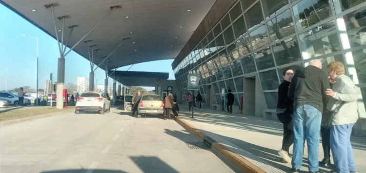 Destacan la gran cantidad de vecinos que se acerca a conocer y recorrer la nueva terminal