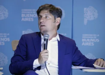 Kicillof habló de la foto de Milei en La Matanza: “Huyó cuando los vecinos fueron a hablarle”
