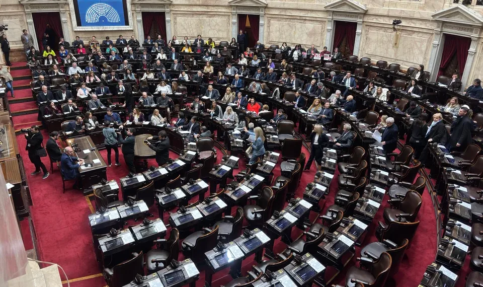 La oposición no le da tregua a un Gobierno golpeado y construye el temario de la próxima sesión en Diputados