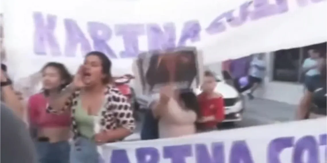 Otra jornada de incidentes: evacuaron la caravana de Karina Milei en Corrientes