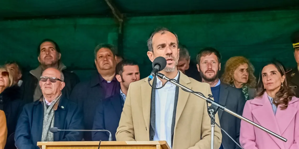 Expo Junín: Petrecca insistió en la mejora de los caminos rurales