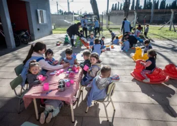 “Somos de los pocos municipios en ofrecer un sistema  educativo integral y de calidad a nivel provincial”, dijo Petrecca