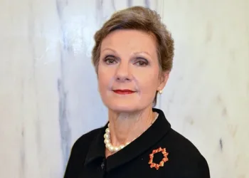 YPF: Argentina le pidió a la jueza Preska reconsiderar su orden de entrega de los mails de Luis Caputo y Massa