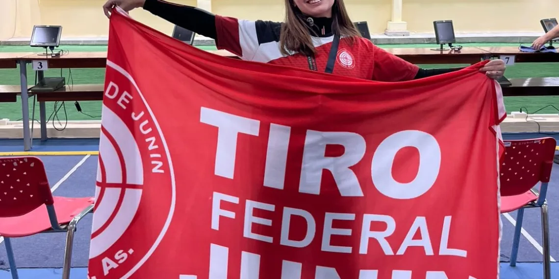 La tiradora juninense Sol De la Riva hizo historia: debut internacional representando al país en Perú