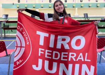 La tiradora juninense Sol De la Riva hizo historia: debut internacional representando al país en Perú