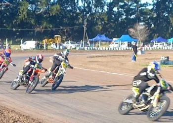 Motociclismo: triunfos juninenses de Almiron, Casanovas y show de Cesar