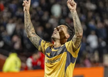 Boca espera por Banfield y Racing visita a Argentinos