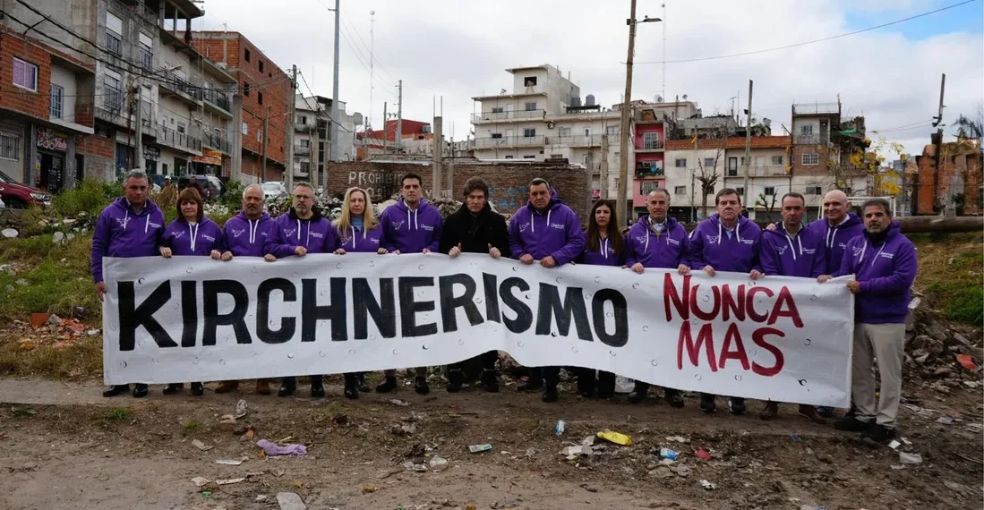 Tras el lanzamiento de la campaña, LLA llamó a que el kirchnerismo “nunca más gane una elección”