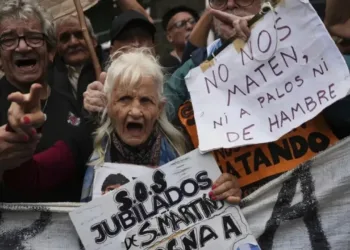 La oposición rechazó el veto presidencial a las leyes de aumento a jubilados y emergencia en discapacidad