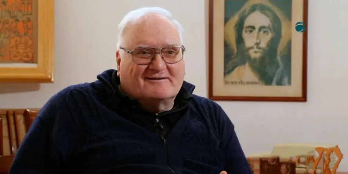 Para el sacerdote de San Cayetano lo que padecen los jubilados «es un genocidio»