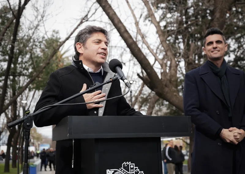Kicillof entregó nuevos patrulleros para fortalecer la seguridad