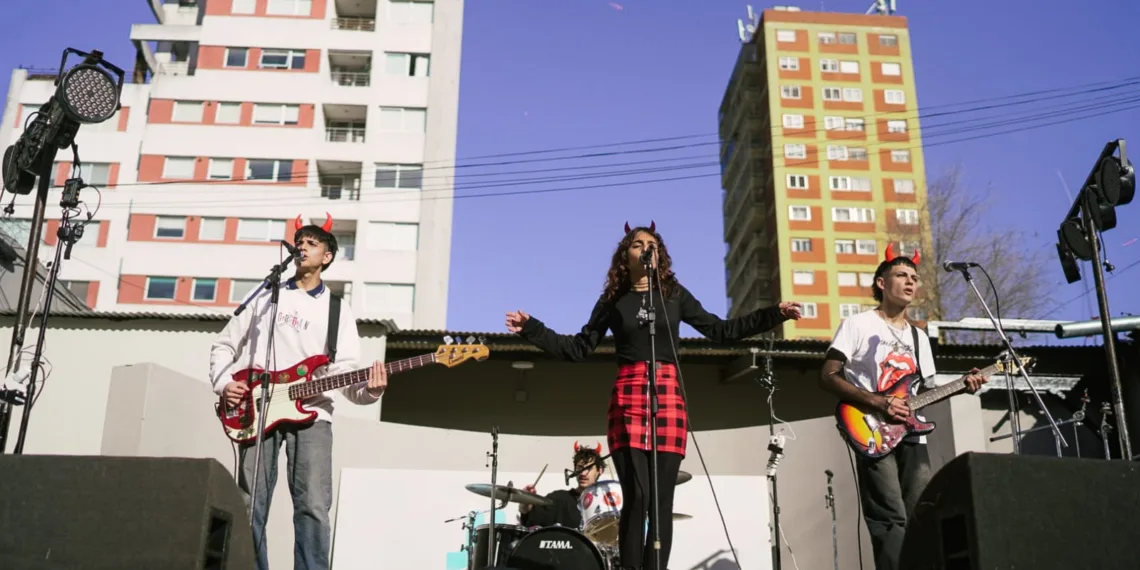 Artistas locales le ponen música y ritmo al pre primavera 2025