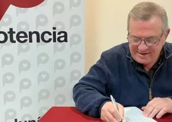 Ricardo de la Fuente donará su dieta de concejal a la Escuela Técnica N° 2