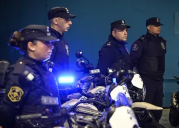 Kicillof entregó nuevos móviles policiales para fortalecer la seguridad