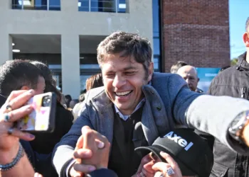 Axel Kicillof: “Acompañamos al pueblo en cada manifestación y con Fuerza Patria vamos a frenar a Milei”