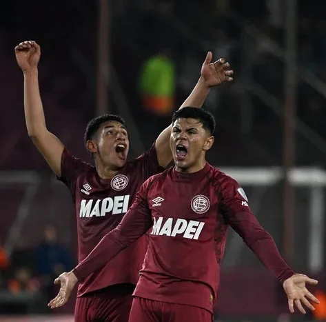 Lanús lo ganó sobre la hora, venció en los penales y está en cuartos de final de la Sudamericana