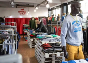 No todo sube: la lista de los 15 productos que bajaron de precio en julio, según el INDEC