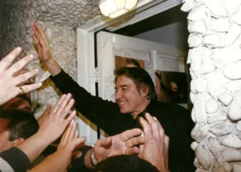 A 80 años del nacimiento de Sandro, Banfield, su lugar en el mundo, le rinde homenaje