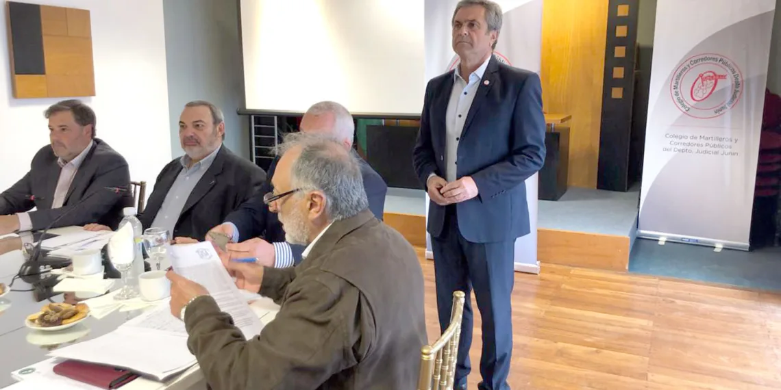 Martilleros piden políticas activas  para la adquisición de tierras y viviendas