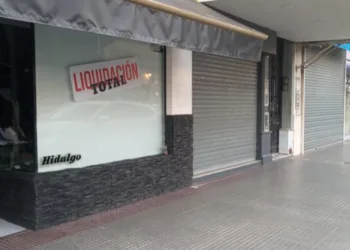 Afirman que el acatamiento del asueto para mercantiles fue de un 95%