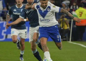 Copa Libertadores: Racing recibe a Vélez en busca de ser semifinalista tras 28 años