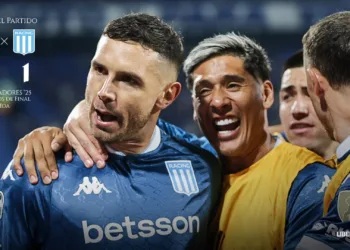 Racing aprovechó el hombre de más y pegó primero en la serie ante Vélez