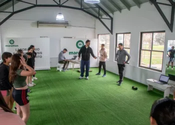 Deportistas juninenses fortalecen su preparación con evaluaciones funcionales