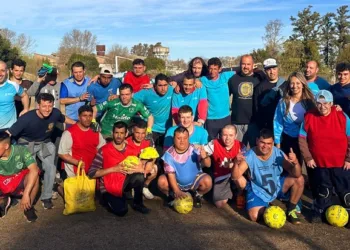 Entrega de pelotas y golosinas a la Escuela de Fútbol Inclusivo Municipal