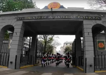 Historiador alerta sobre la gravedad de la decisión: “Subastar a Patricios es vender la identidad nacional”
