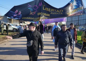 Incidentes: lanzaron pedradas en la desconcentración del acto de Javier Milei en Moreno