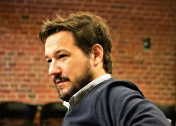 Escándalo de los audios: un periodista uruguayo desafía a la Justicia argentina y promete emitirlos