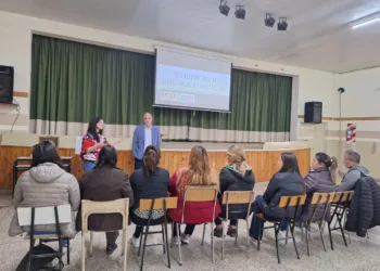 Charla de prevención sobre ciberhostigamiento y grooming