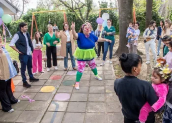 El Jardín Maternal Estrellitas celebró sus 34 años en Villa del Parque