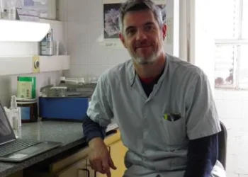 El Laboratorio del HIGA Junín se posiciona como referente provincial y nacional de alta complejidad