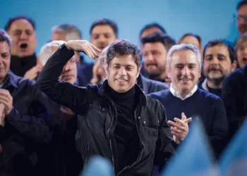 Axel Kicillof le pidió a Javier Milei que «rectifique el rumbo» y que lo llame a una reunión