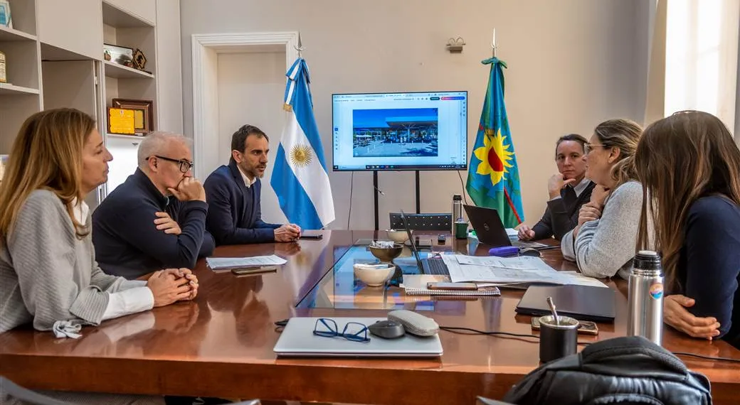 Gestionan avances para el área comercial de la nueva terminal